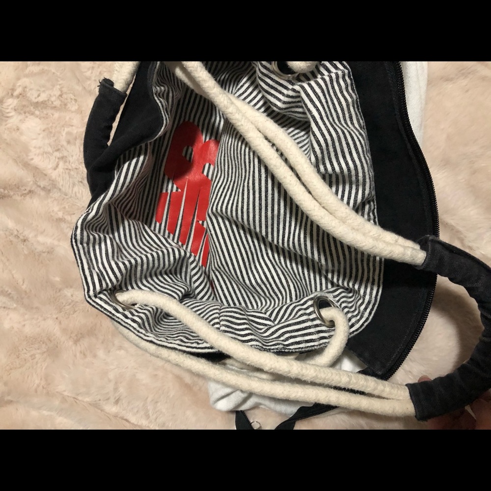 New Balance tote - Picture 11 of 11